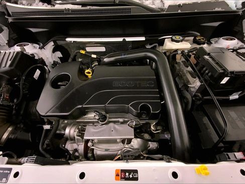 Used 2024 Chevrolet Equinox LT image 10