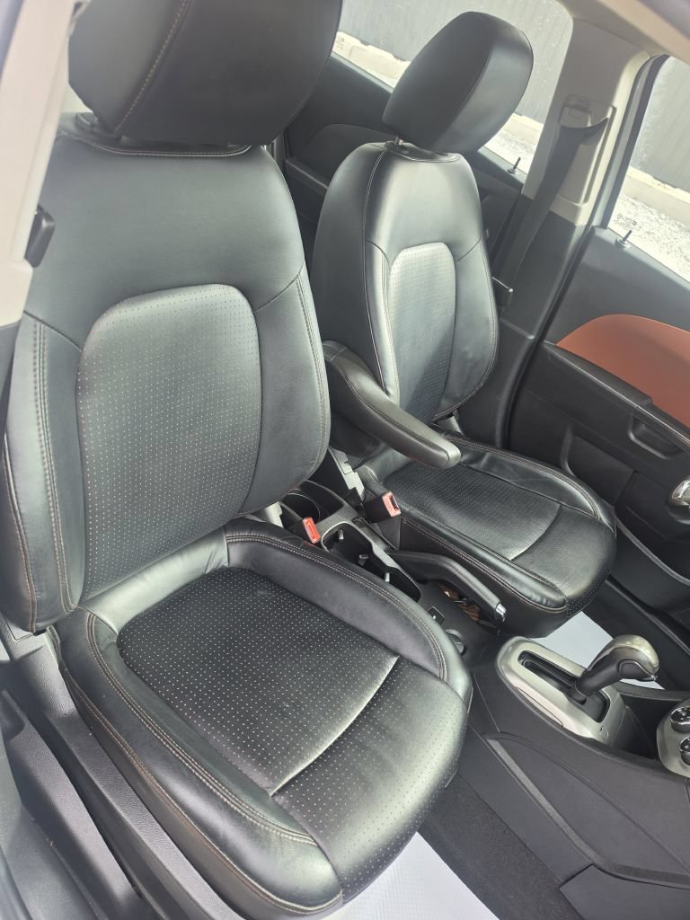 Used 2014 Chevrolet Sonic LTZ FWD image 20