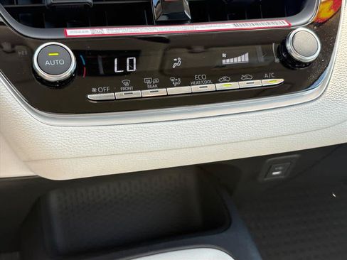 Used 2026 Toyota Corolla LE FWD image 16