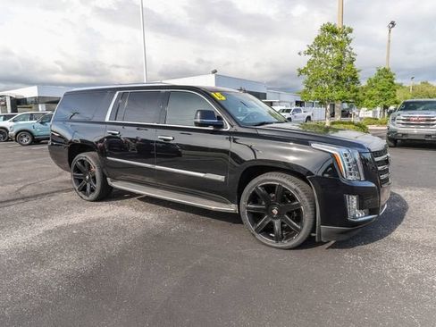 Used 2015 Cadillac Escalade ESV Luxury RWD image 12