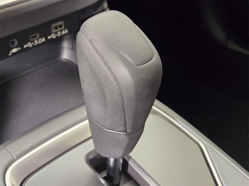 New 2025 Subaru Crosstrek 2.0i Premium image 17