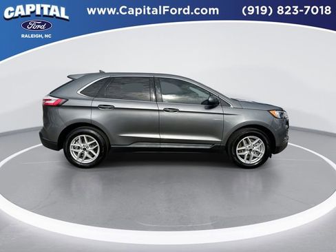 Certified 2023 Ford Edge SEL image 9