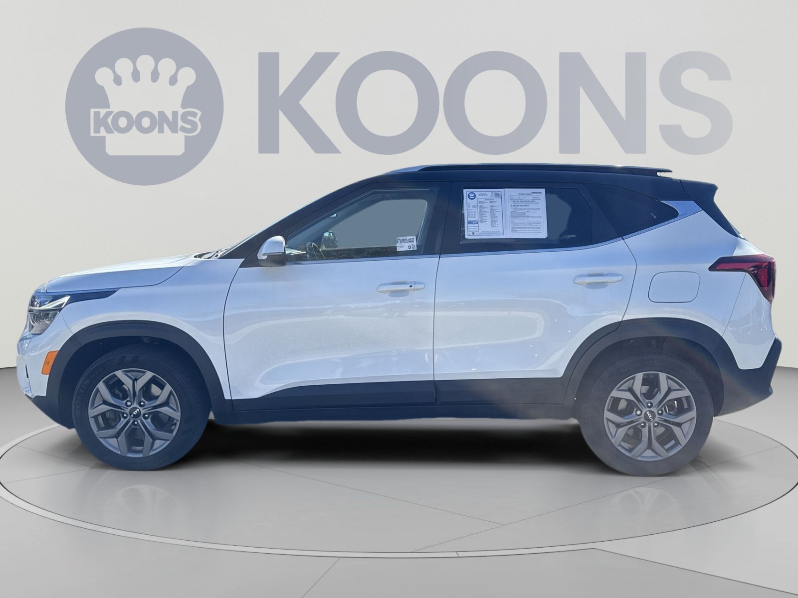 Used 2024 Kia Seltos S AWD/4WD image 2
