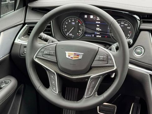 New 2026 Cadillac XT5 Sportv image 29