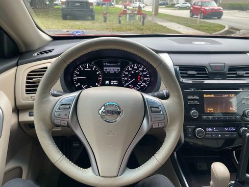 Used 2013 Nissan Altima 2.5 SL image 10