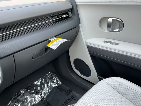 Used 2024 Hyundai Ioniq 5 Limited image 43