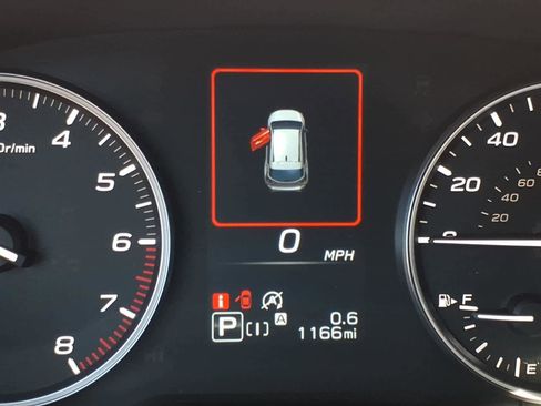 Certified 2025 Subaru Crosstrek 2.0i Premium image 35