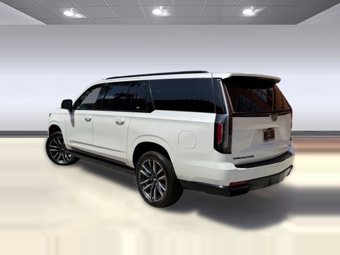Used 2021 Cadillac Escalade ESV Sport w/ Driver Assist Tech Package RWD image 3