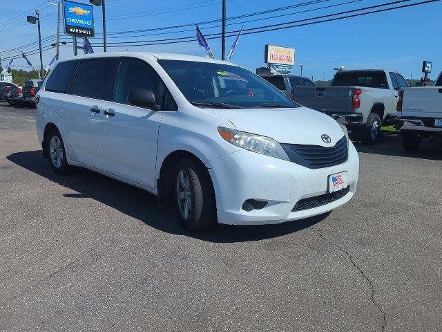 Used 2016 Toyota Sienna L FWD image 5