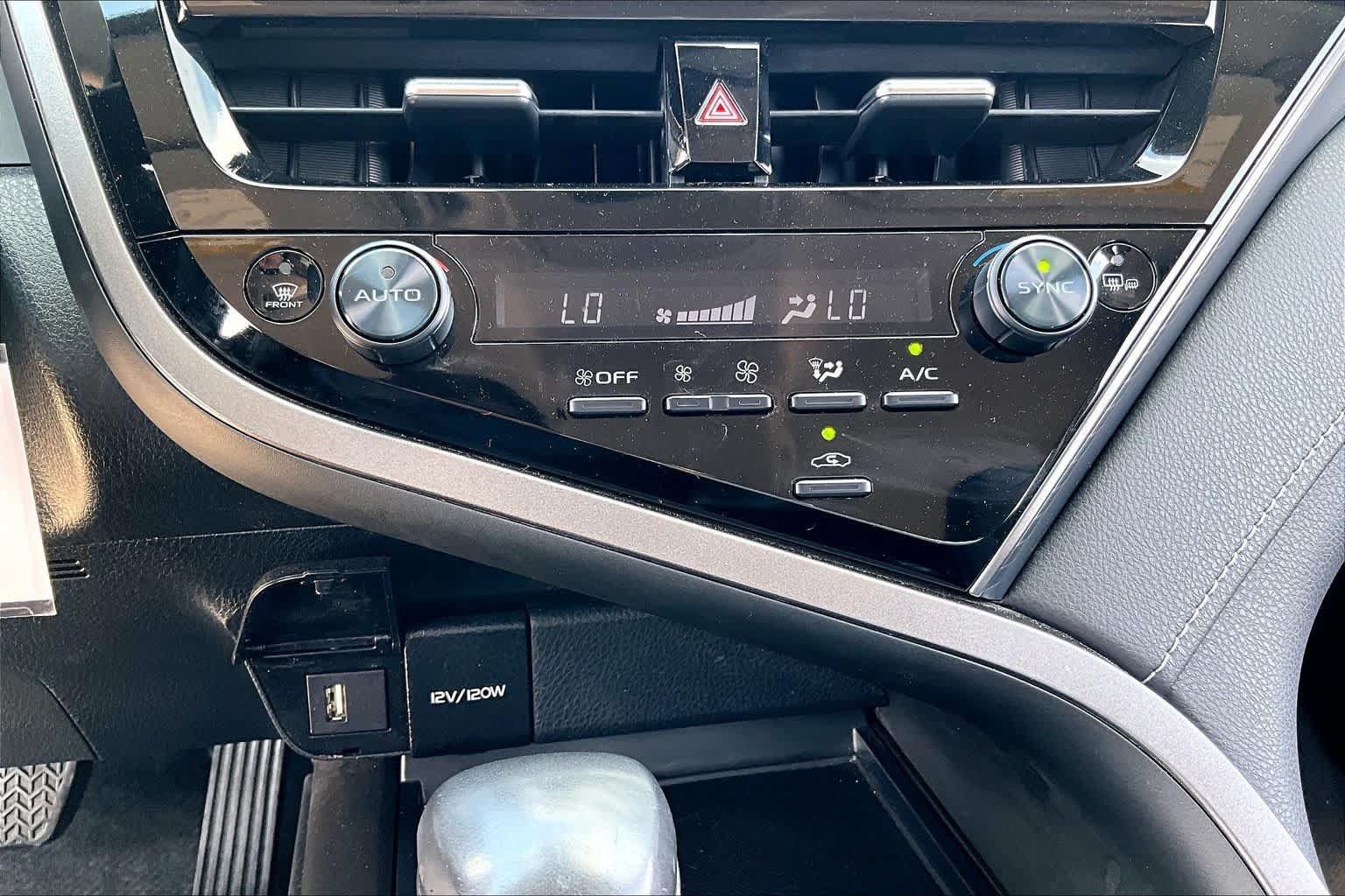 Used 2023 Toyota Camry SE FWD image 33