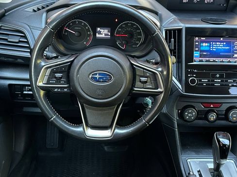 Used 2019 Subaru Crosstrek 2.0i Premium AWD/4WD image 18