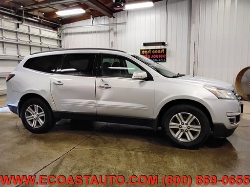 Used 2016 Chevrolet Traverse LT AWD/4WD image 2