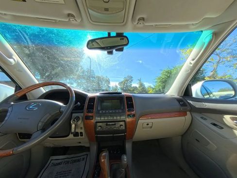 Used 2004 Lexus GX 470 image 26