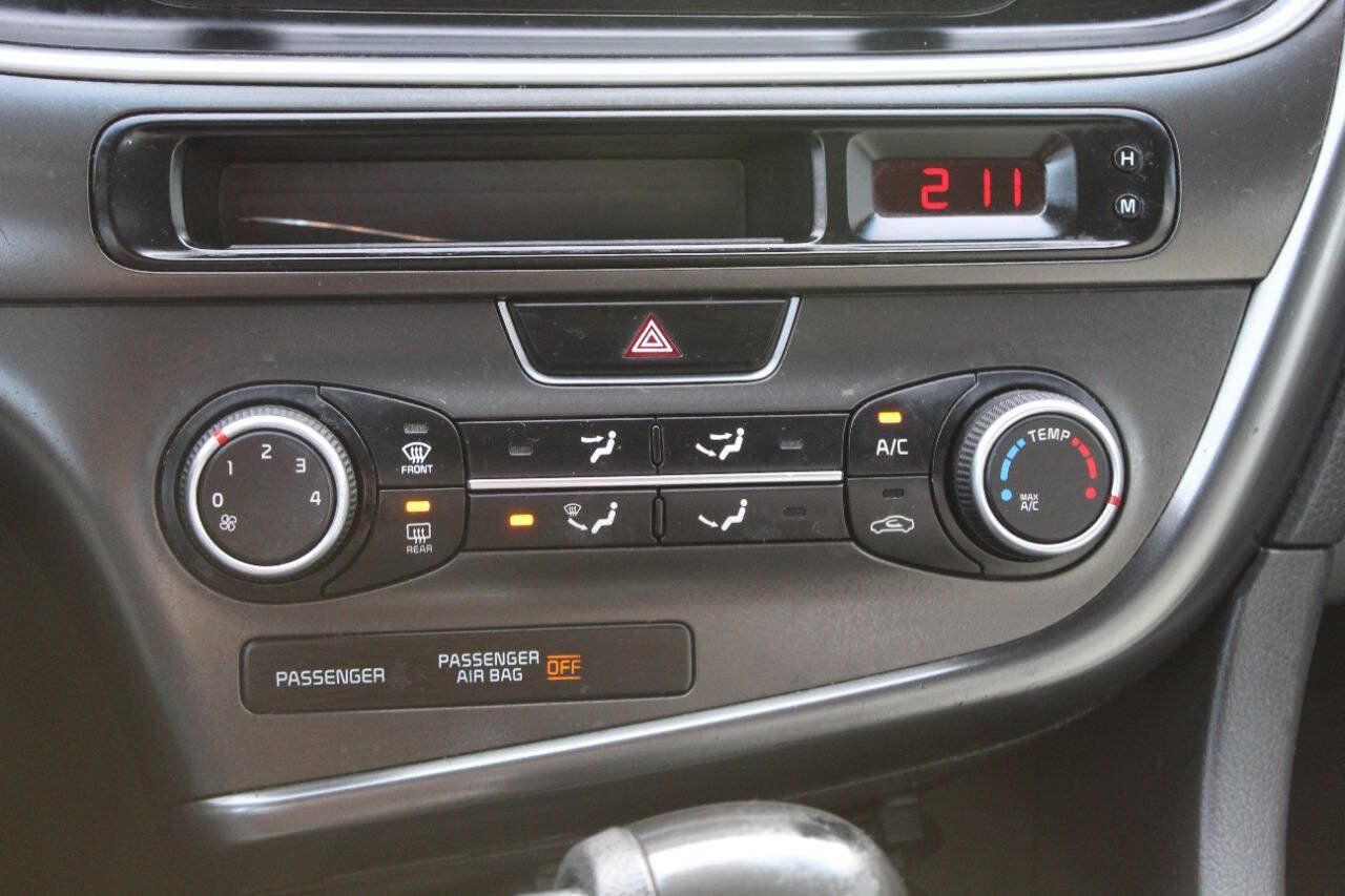Used 2015 Kia Optima LX FWD image 28