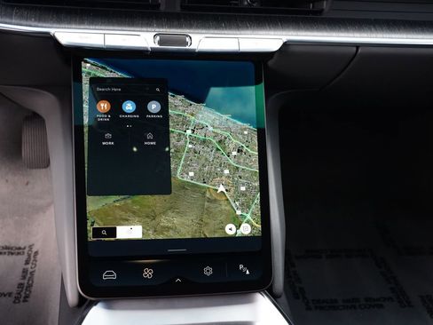 Used 2024 Lucid Air Pure RWD image 27