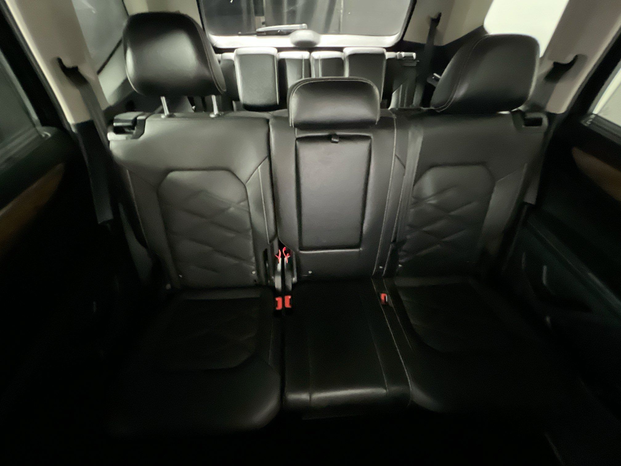 Used 2024 Volkswagen Atlas SE AWD/4WD image 33