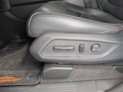 Certified 2023 Honda Pilot TrailSport image 38
