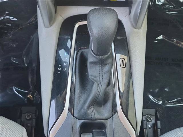 Used 2022 Toyota Corolla Cross LE w/ Moonroof Package AWD/4WD image 12