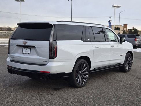 New 2026 Cadillac Escalade ESV V image 49