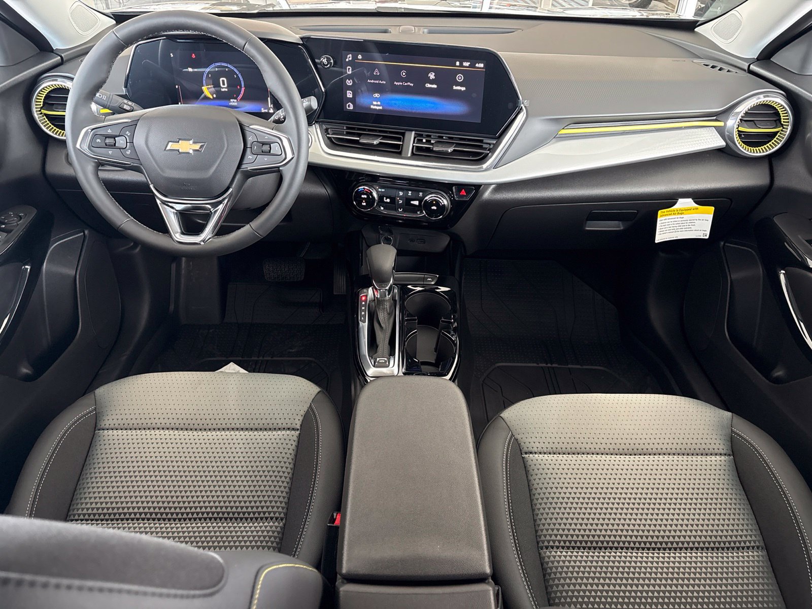 New 2026 Chevrolet Trax LT w/ LT Convenience Package FWD image 19