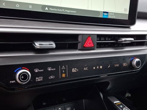 Certified 2025 Kia Sorento X-Line EX image 18