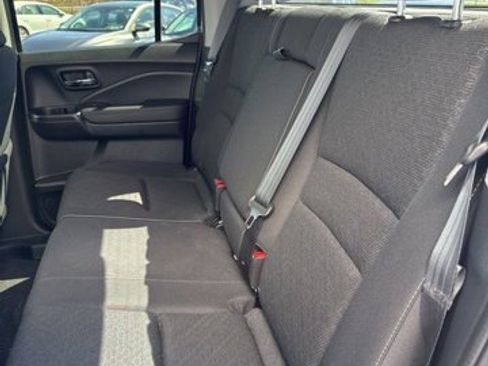 Used 2024 Honda Ridgeline Sport image 12