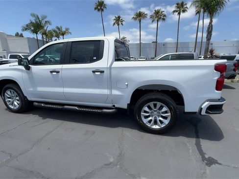 New 2025 Chevrolet Silverado 1500 Custom image 5