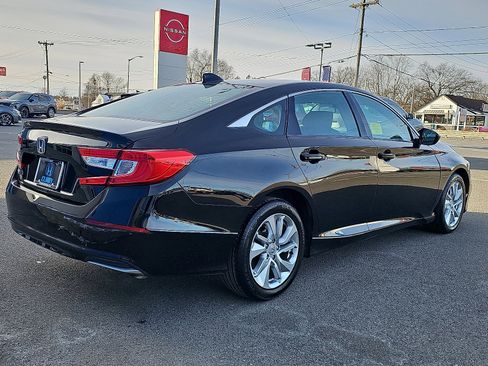 Used 2019 Honda Accord LX image 4