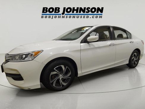 Used 2017 Honda Accord LX image 2