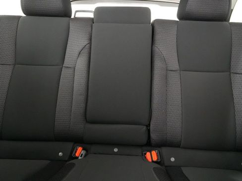 Used 2025 Subaru Outback Premium image 27