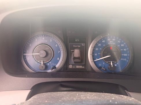 Used 2015 Toyota Sienna XLE FWD image 7