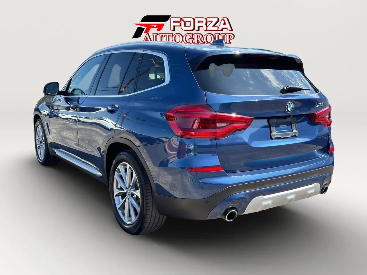 Used 2018 BMW X3 xDrive30i w/ Convenience Package AWD/4WD image 4
