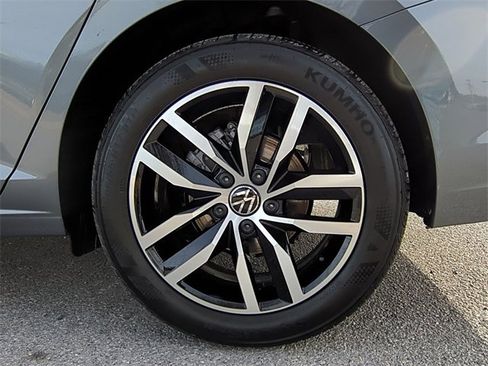 New 2026 Volkswagen Jetta SE image 22