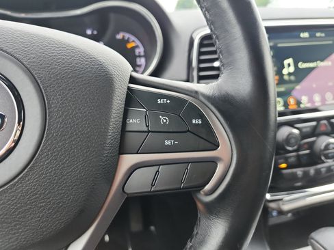 Used 2019 Jeep Grand Cherokee Limited w/ Luxury Group II AWD/4WD image 26