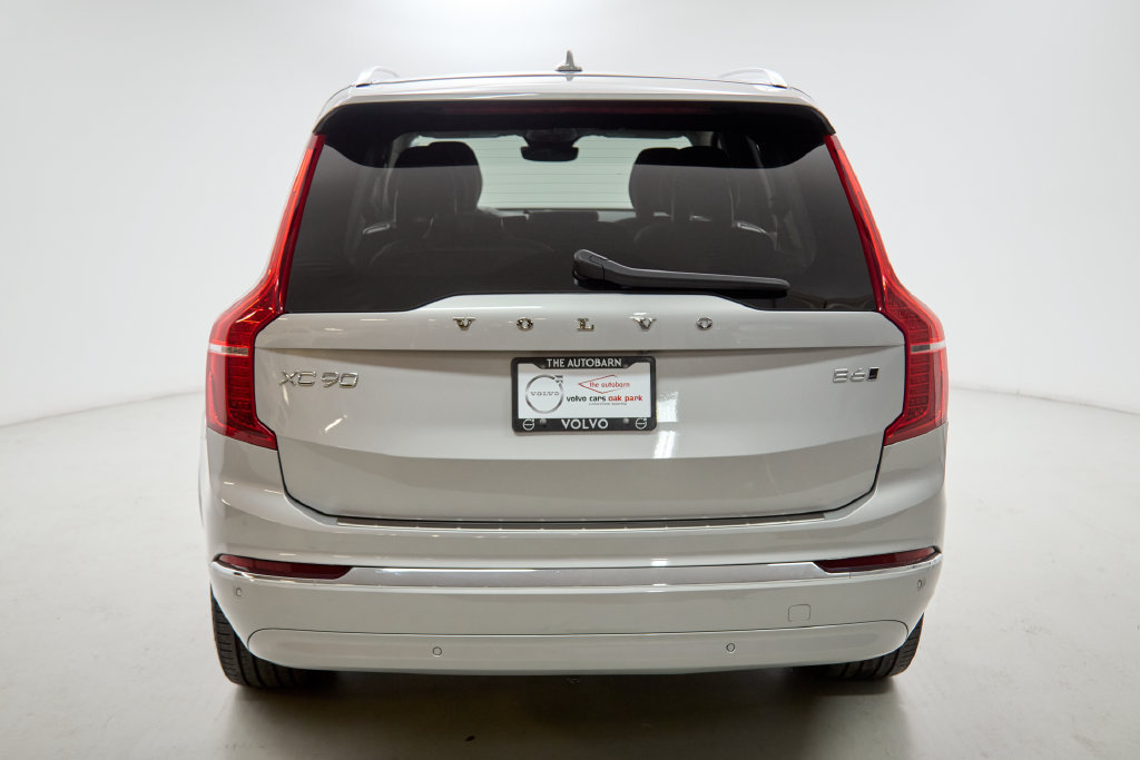 Certified 2024 Volvo XC90 B6 Plus w/ Protection Package Premier AWD/4WD image 8
