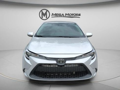 Used 2021 Toyota Corolla LE FWD image 12