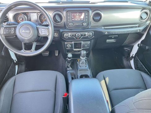 Used 2019 Jeep Wrangler Unlimited Sport image 25