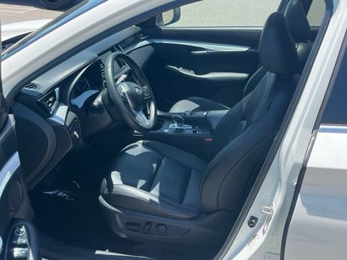 Used 2021 INFINITI QX50 Luxe FWD image 8