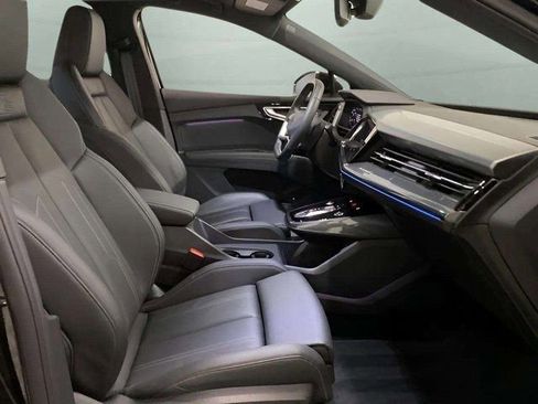 Used 2024 Audi Q4 e-tron Premium Plus w/ Premium Plus image 24