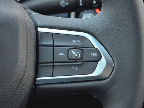 New 2026 Jeep Compass Latitude image 18