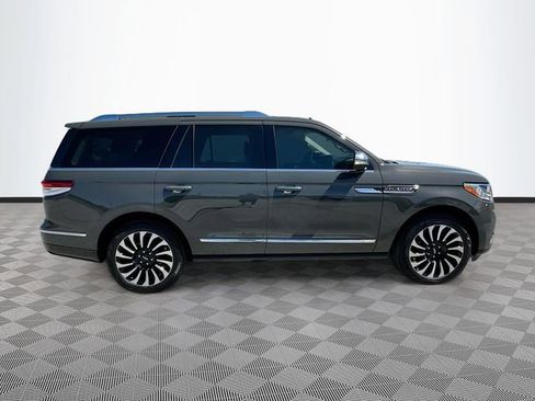 Used 2023 Lincoln Navigator Black Label image 4