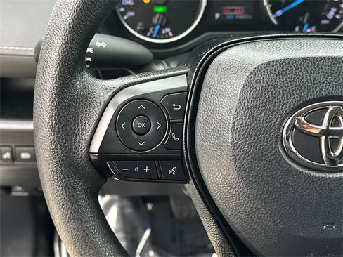 Certified 2021 Toyota RAV4 LE image 22