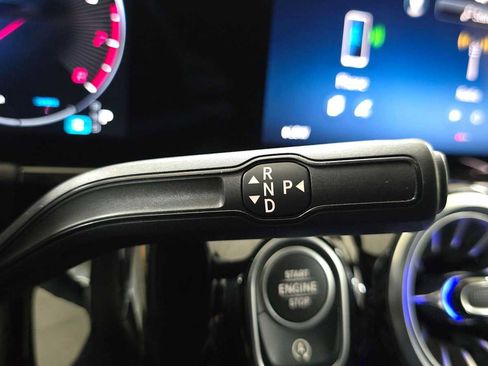 Used 2025 Mercedes-Benz GLA 250 image 36