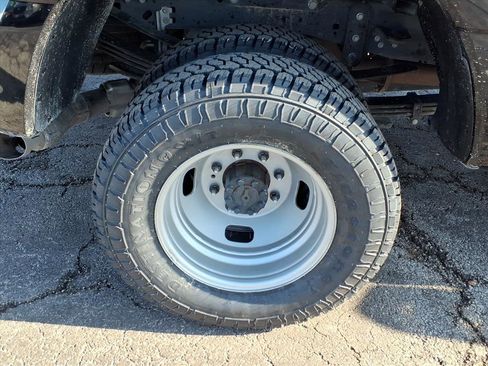 Used 2024 Ford F350 XL image 25