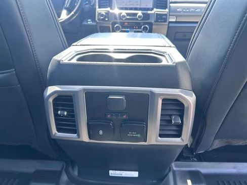 Used 2022 Ford F350 Platinum w/ Tremor Off-Road Package AWD/4WD image 33
