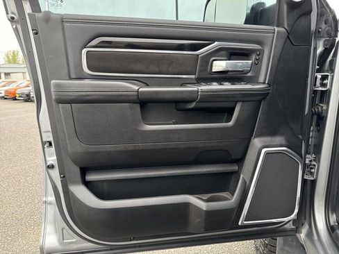Used 2022 RAM 2500 Laramie AWD/4WD image 30