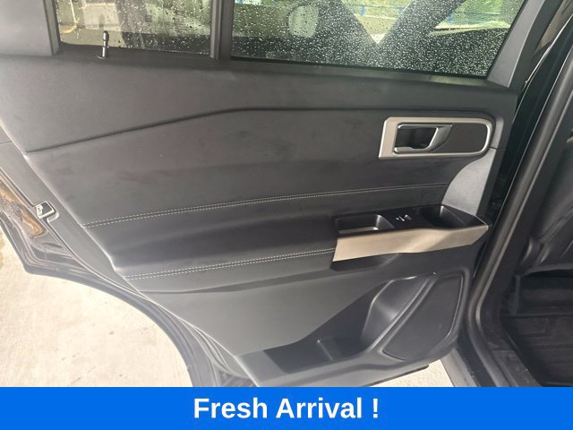 Used 2022 Ford Explorer XLT w/ Equipment Group 202A RWD image 12