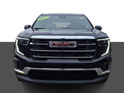 Used 2024 GMC Acadia Elevation image 2