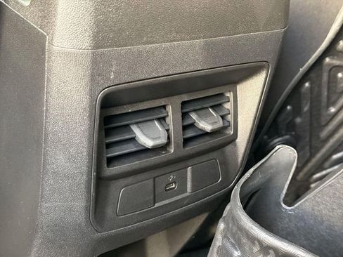 Used 2025 GMC Canyon Elevation w/ Technology Package RWD image 15