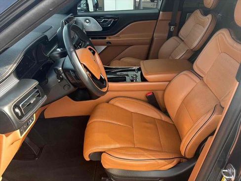 Used 2021 Lincoln Aviator Black Label w/ Dynamic Handling Package image 13